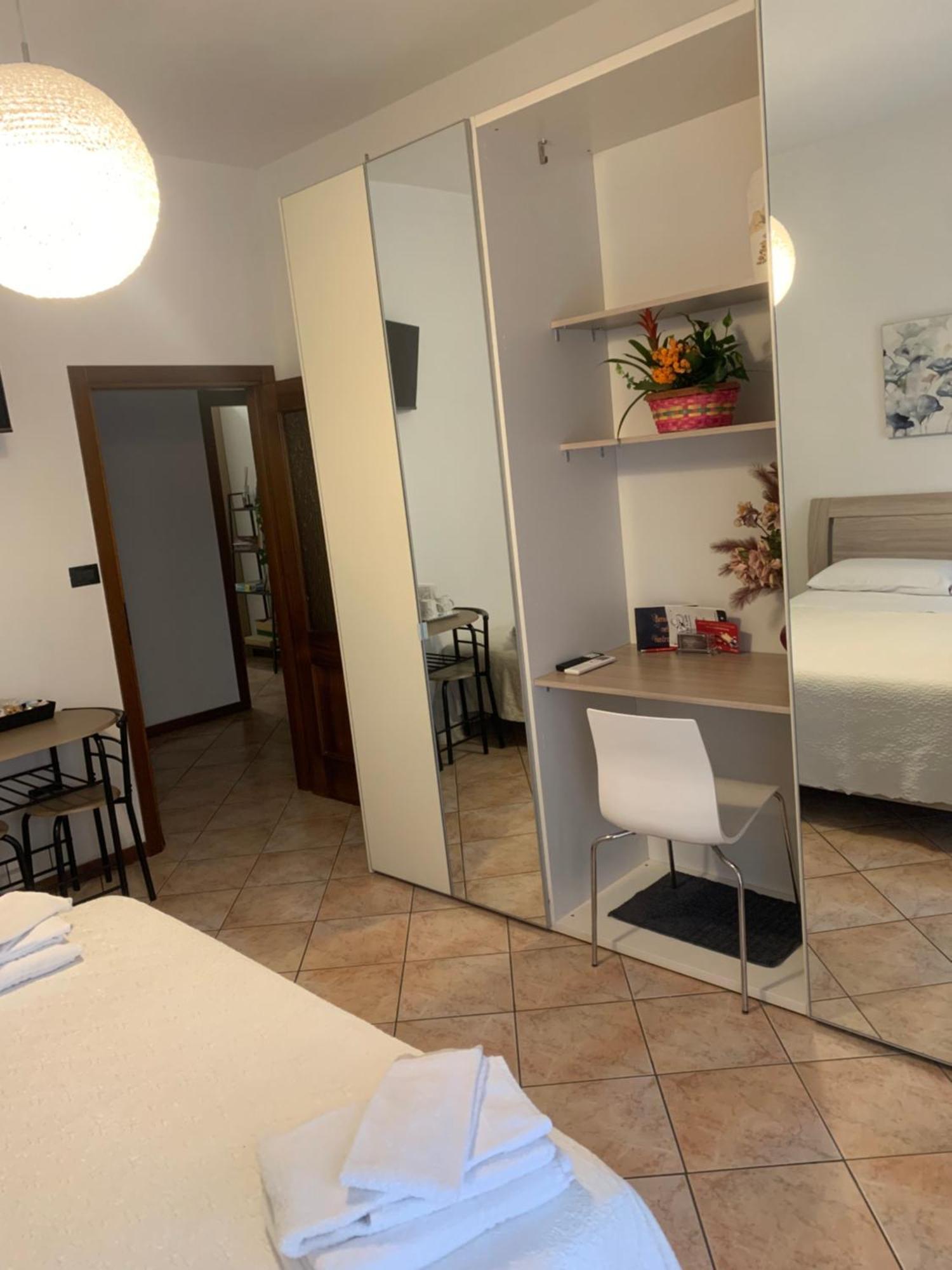 Aria Di Casa Hotel Verona Bagian luar foto